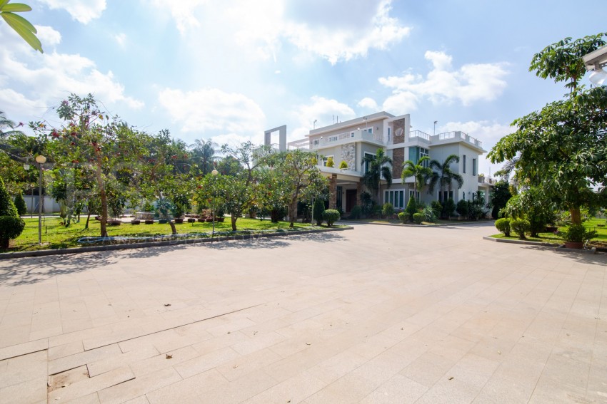 6 Bedroom Villa  For Rent - Preaek Aeng, Phnom Penh
