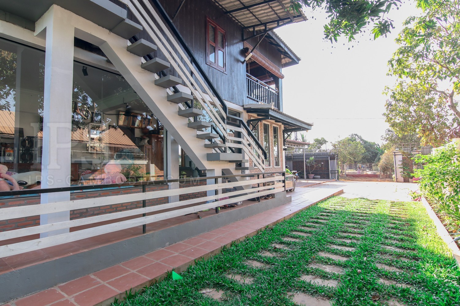 9 Units Apartment Complex For Rent - Sala Kamreuk, Siem Reap - Image 2