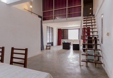 Renovated 3 Bedroom Apartment For Rent - Phsar Chas, Phnom Penh thumbnail