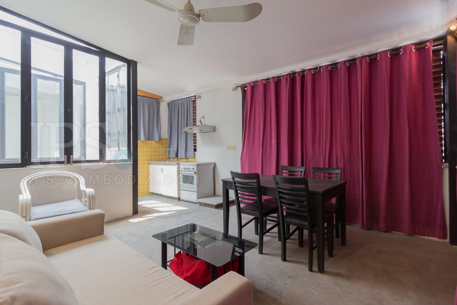 Renovated 3 Bedroom Apartment For Rent - Phsar Chas, Phnom Penh Renovated 3 Bedroom Apartment For Rent - Phsar Chas, Phnom Penh