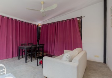 3 Bedroom  Renovated Apartment For Rent - Daun Penh, Phnom Penh thumbnail