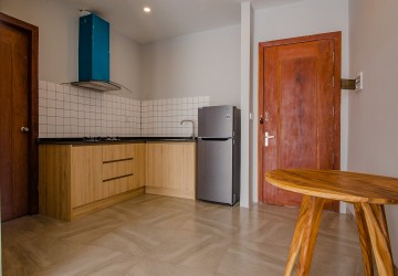 Studio Apartment For Rent - Tonle Bassac, Phnom Penh thumbnail