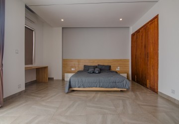 Studio Apartment For Rent - Tonle Bassac, Phnom Penh thumbnail