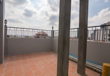1 Bedroom Renovated Apartment For Rent - Tonle Bassac, Phnom Penh thumbnail