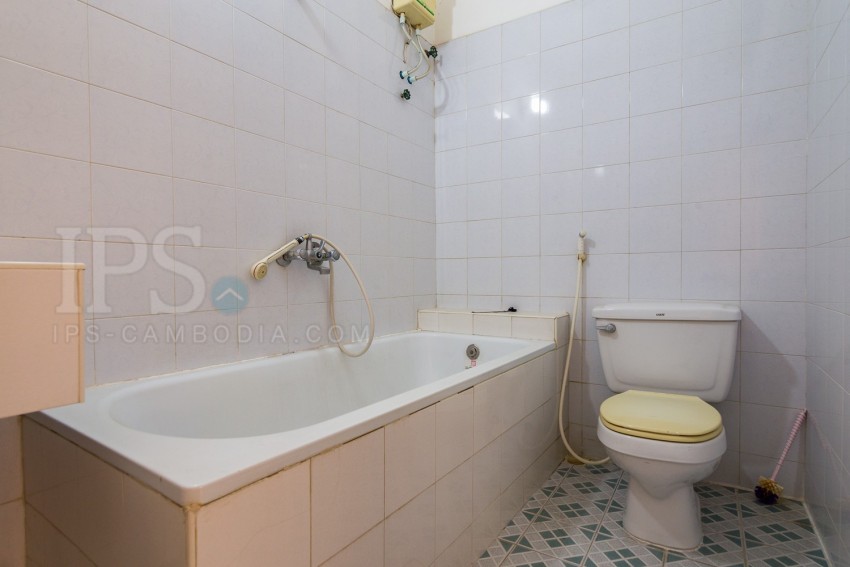 2 Bedroom Flat For Rent - BKK 3, Phnom Penh