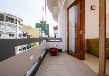 2 Bedroom Apartment For Rent - Daun Penh, Phnom Penh thumbnail
