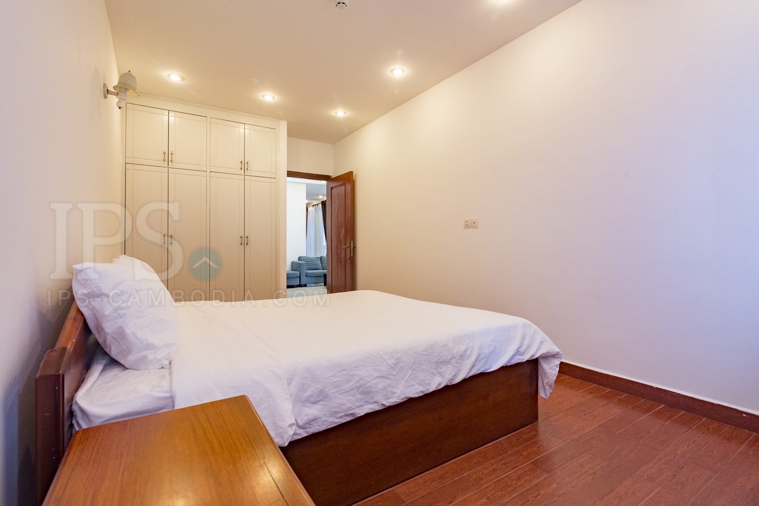 3 Bedroom Apartment for Rent in Phnom Penh - Toul Tom Poung