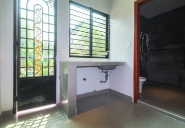 1 Bedroom Apartment For Rent - Slor Kram, Siem Reap thumbnail