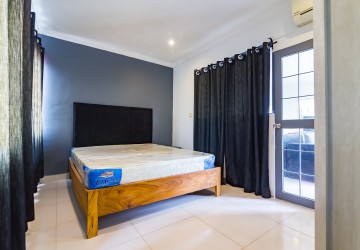 1 Bedroom Renovated Apartment For Rent - Daun Penh , Phnom Penh thumbnail