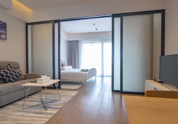 1 Bedroom Condo For Rent - Tonle Bassac, Phnom Penh thumbnail