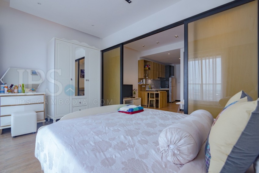 1 Bedroom Condo For Rent - Tonle Bassac, Phnom Penh