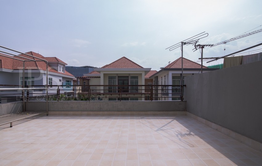 5 Bedroom Villa  For Rent - Tonle Bassac, Phnom Penh