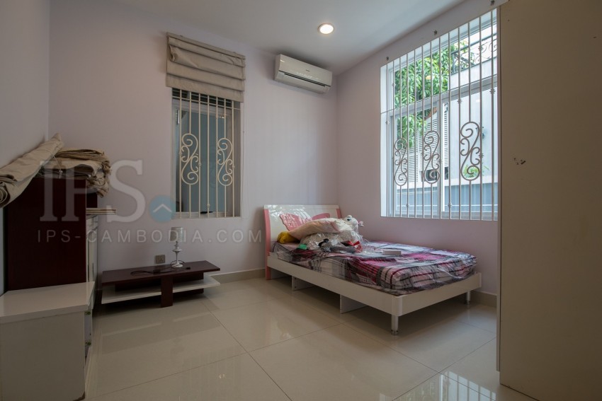 5 Bedroom Villa  For Rent - Tonle Bassac, Phnom Penh