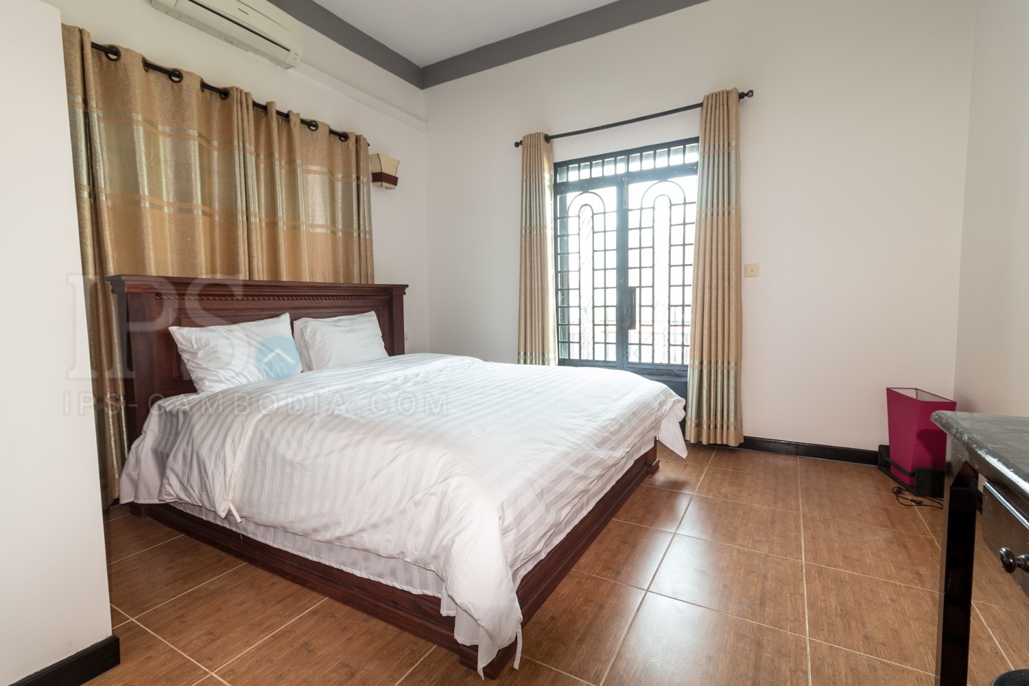 10 Bedroom House For Sale - Svay Dangkum, Siem Reap - Image 10