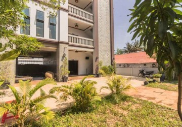 8 Units Apartment Building For Rent - Svay Dangkum, Siem Reap thumbnail