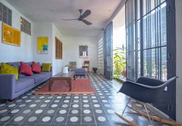 3 Bedrooms Apartment  For Sale - Chakto Mukh, Phnom Penh thumbnail