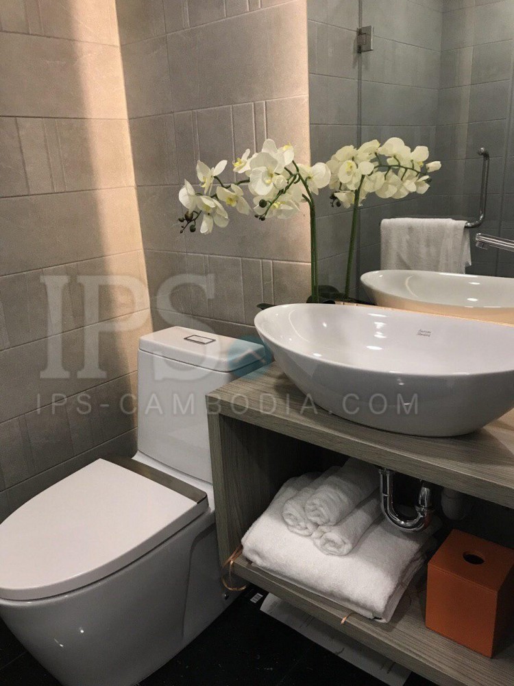 22nd Floor Studio  Apartment For Sale - Tonle Bassac, Phnom Penh - Image 3