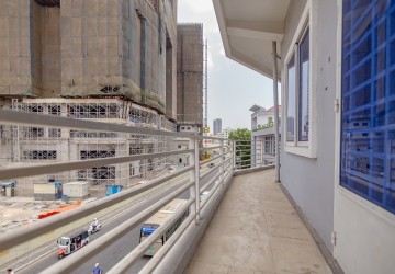 6 Rooms Commercial Building For Rent - 7 Makara, Phnom Penh thumbnail