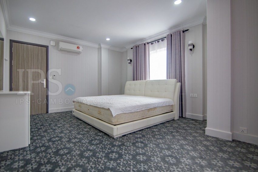 3 Bedrooms Apartment For Rent - BKK1 , Phnom Penh