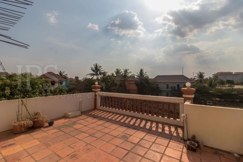 4 Bedroom Villa For Sale - Svay Dangkum, Siem Reap