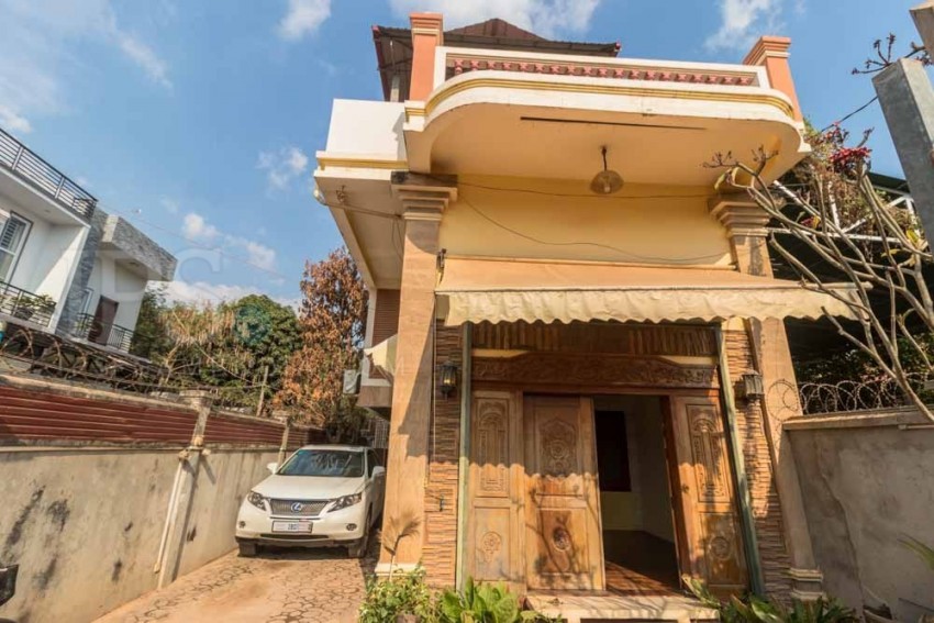 4 Bedroom Villa For Sale - Svay Dangkum, Siem Reap