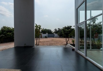 5 Bedroom Villa For Sale - Svay Thom, Siem Reap thumbnail