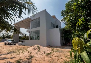 5 Bedroom Villa For Rent - Svay Thom, Siem Reap thumbnail