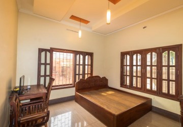 3 Bedroom Villa For Rent - Svay Dangkum, Siem Reap thumbnail