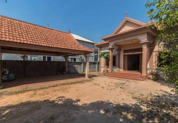 3 Bedroom Villa For Rent - Svay Dangkum, Siem Reap thumbnail