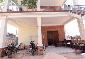 4 Bedroom House For Sale - Wat Athvear, Siem Reap thumbnail