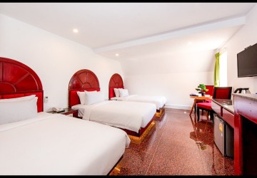 15 Room Guesthouse For Sale - Svay Dangkum, Siem Reap thumbnail