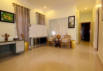 5 Bedroom Villa For Sale - Svay Dangkum, Siem Reap thumbnail