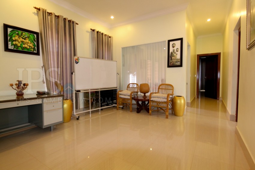 5 Bedroom Villa For Sale - Svay Dangkum, Siem Reap