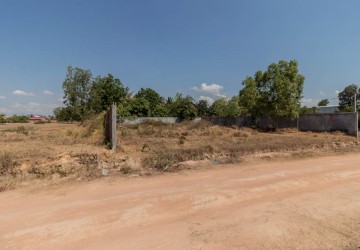 840 sq.m. Land For Sale - Svay Dangkum, Siem Reap thumbnail