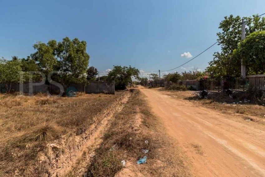 840 sq.m. Land For Sale - Svay Dangkum, Siem Reap