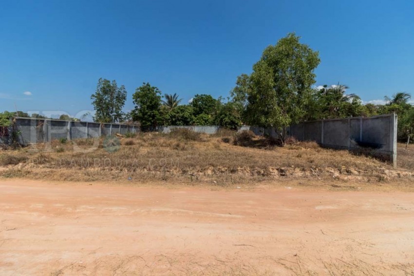 840 sq.m. Land For Sale - Svay Dangkum, Siem Reap