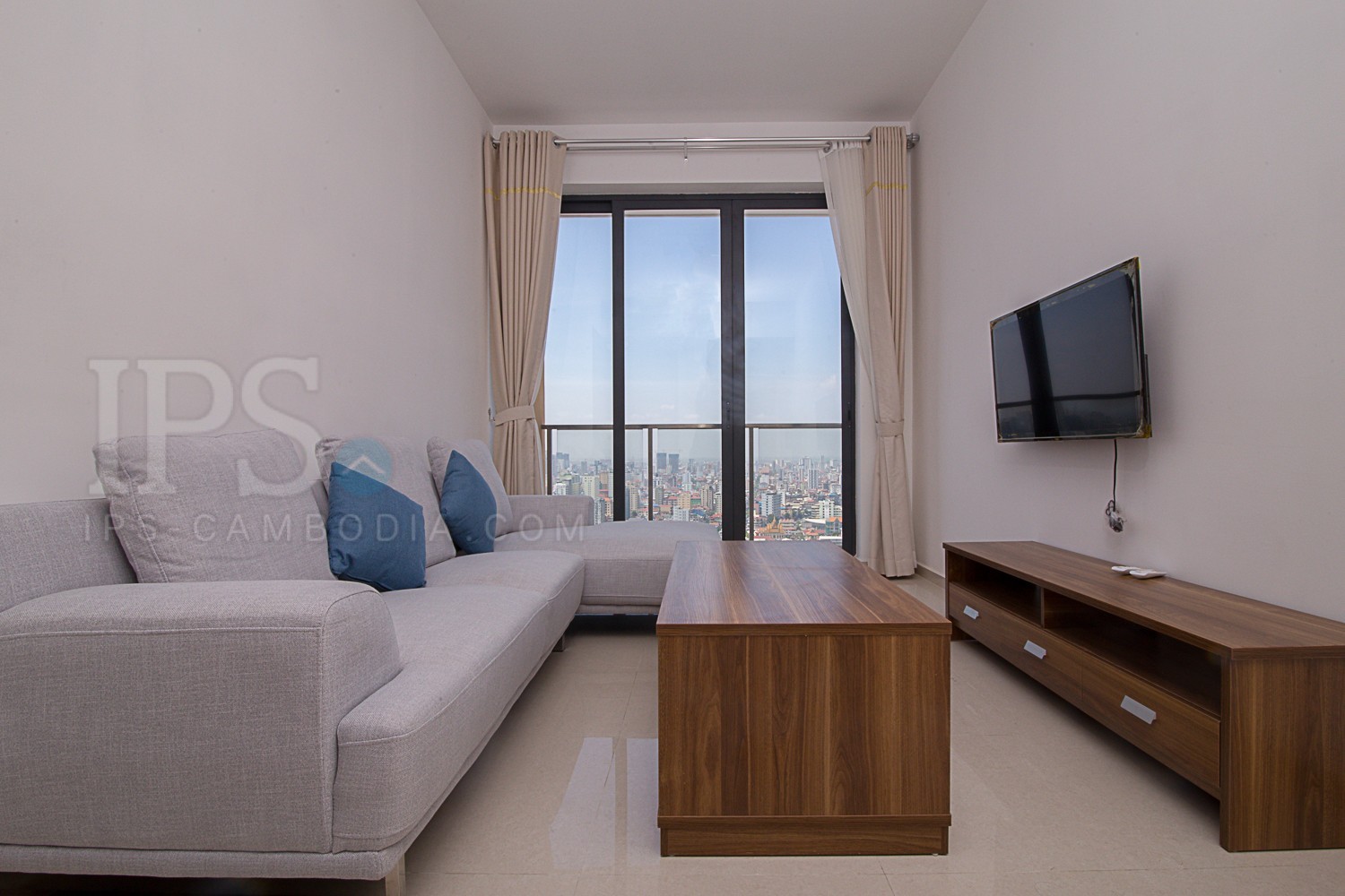 2 Bedroom Condo For Rent - 7 Makara, Phnom Penh - Image 2