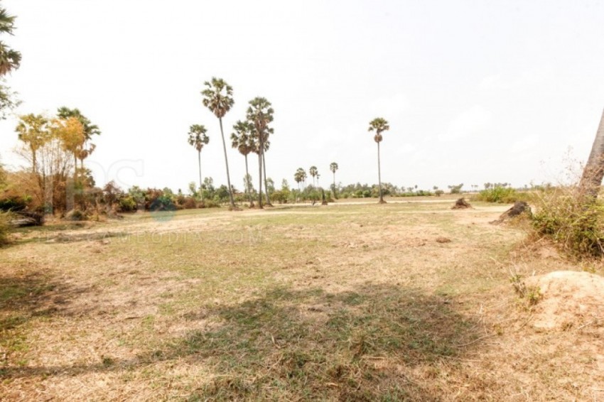 2,500 sq.m. Land For Sale - Sra Ngae, Siem Reap