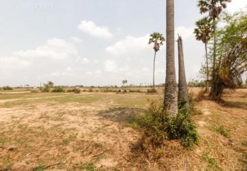 2,500 sq.m. Land For Sale - Sra Ngae, Siem Reap thumbnail