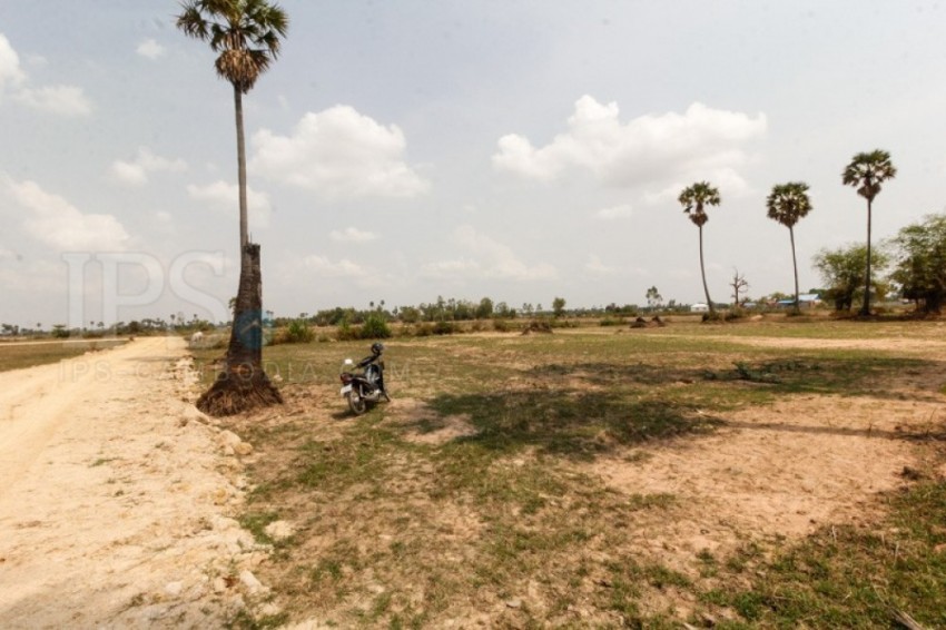 2,500 sq.m. Land For Sale - Sra Ngae, Siem Reap