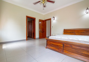 5 Bedroom Villa  For Rent - Chroy Changvar, Phnom Penh thumbnail