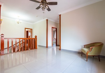 5 Bedroom Villa  For Rent - Chroy Changvar, Phnom Penh thumbnail