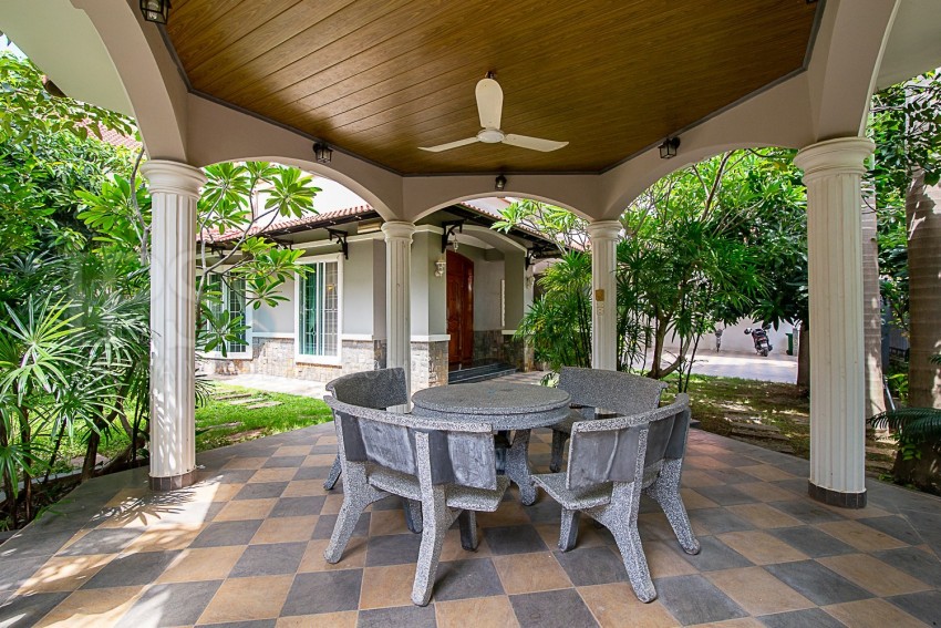 5 Bedroom Villa  For Rent - Chroy Changvar, Phnom Penh