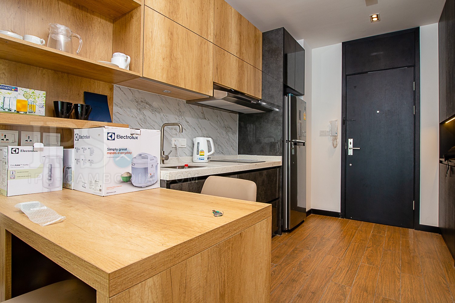 Studio Condo For Rent - Tonle Bassac, Phnom Penh - Image 7