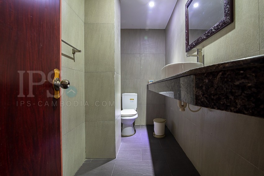 6 Bedroom House For Sale in Phnom Penh - Tonle Bassac