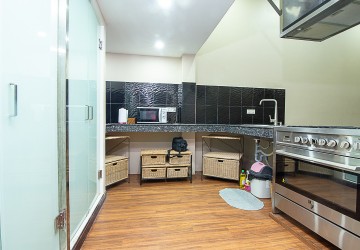6 Bedroom House For Sale in Phnom Penh - Tonle Bassac thumbnail