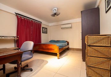 6 Bedroom House For Sale in Phnom Penh - Tonle Bassac thumbnail