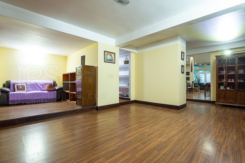 6 Bedroom House For Sale in Phnom Penh - Tonle Bassac