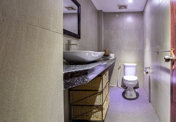 6 Bedroom House For Sale in Phnom Penh - Tonle Bassac thumbnail