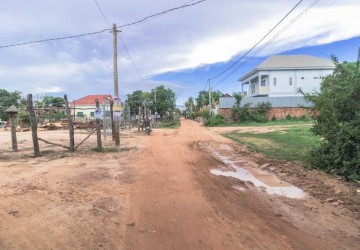 495 sq.m. Land For Sale - Sala Kamreuk, Siem Reap thumbnail